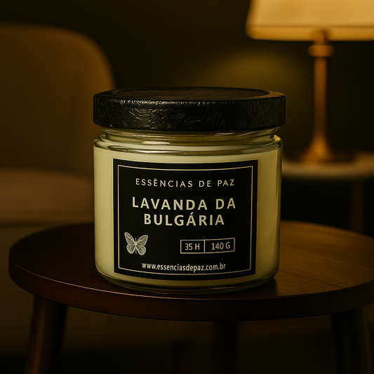 Lavanda da Bulgária – Vela Artesanal Vegana | 140g • 35h de Calma